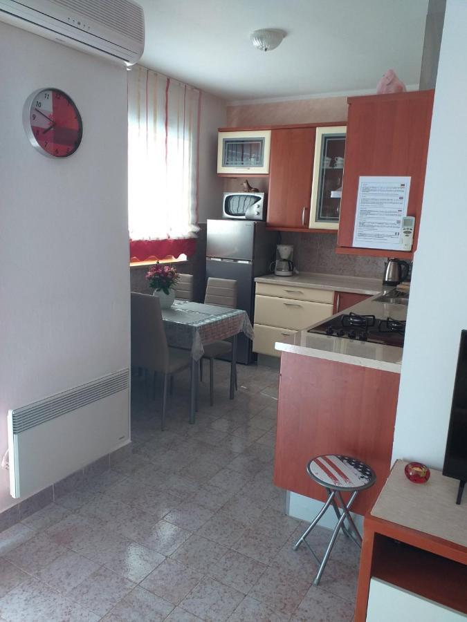 Lori Apartmán